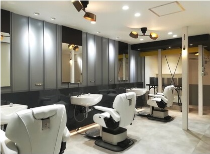 hair&face ROOST 円町店【ヘア アンド フェイス ルースト】（円町）